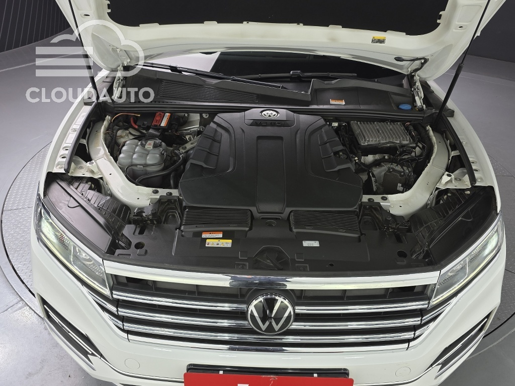 2021 Volkswagen Touareg 3.0 TDI Prestige - Image 6