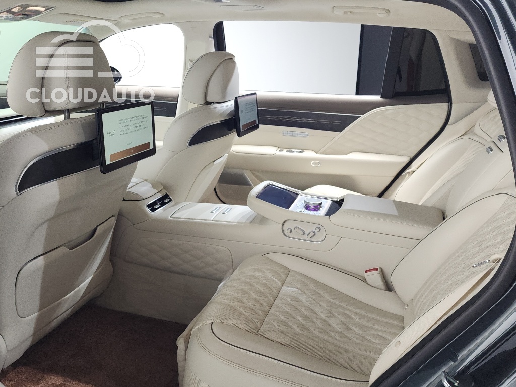 2023 Genesis G90 Gasoline 3.5 Turbo e-S/C AWD LWB - Image 26