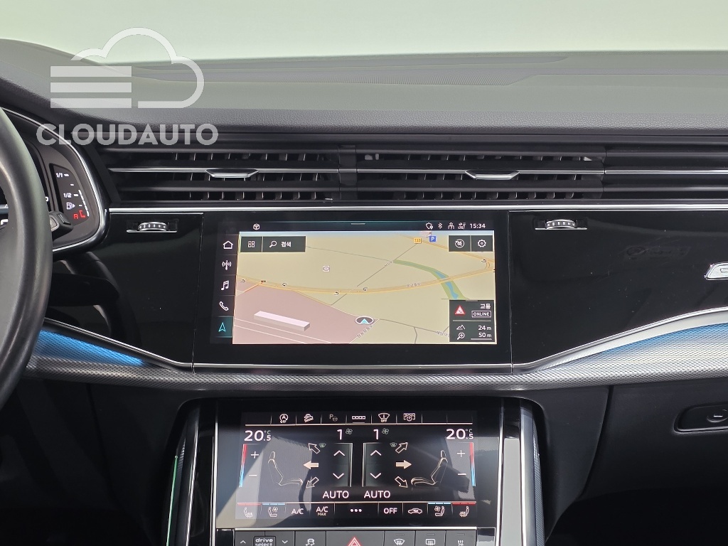 2022 Audi Q7 45 TDI - Image 16