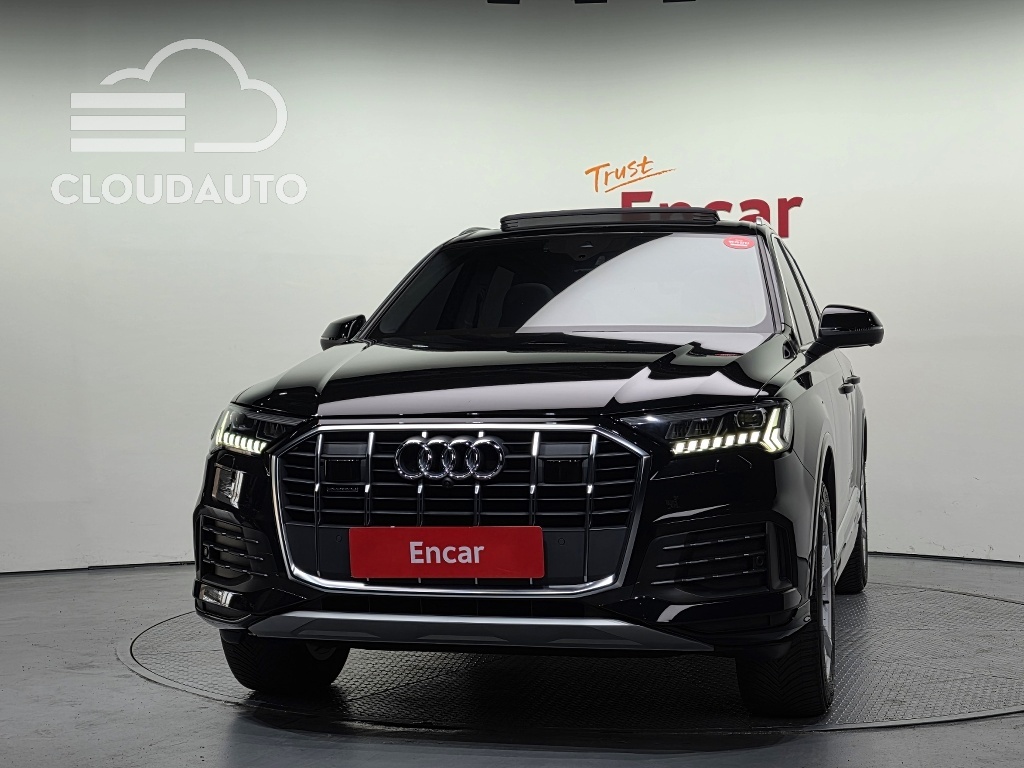 2022 Audi Q7 45 TDI - Image 3