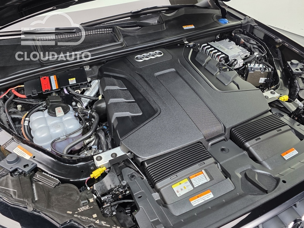 2022 Audi Q7 45 TDI - Image 6