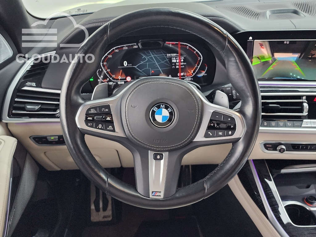 2022 BMW X7 xDrive 40i M Sports 6 - Image 13