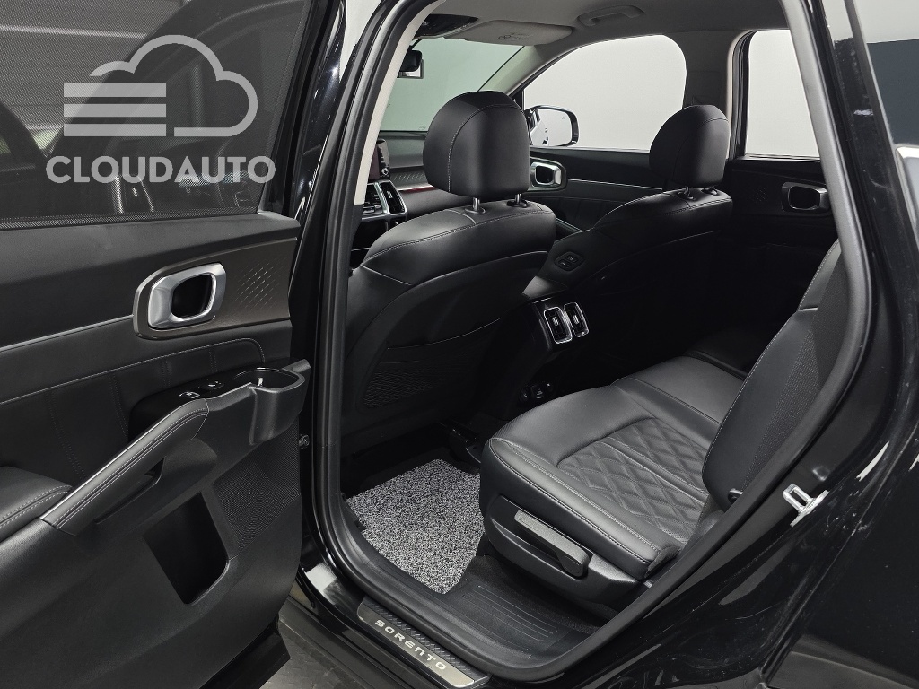 2023 Kia Sorento Diesel 2.2 4WD - Image 11