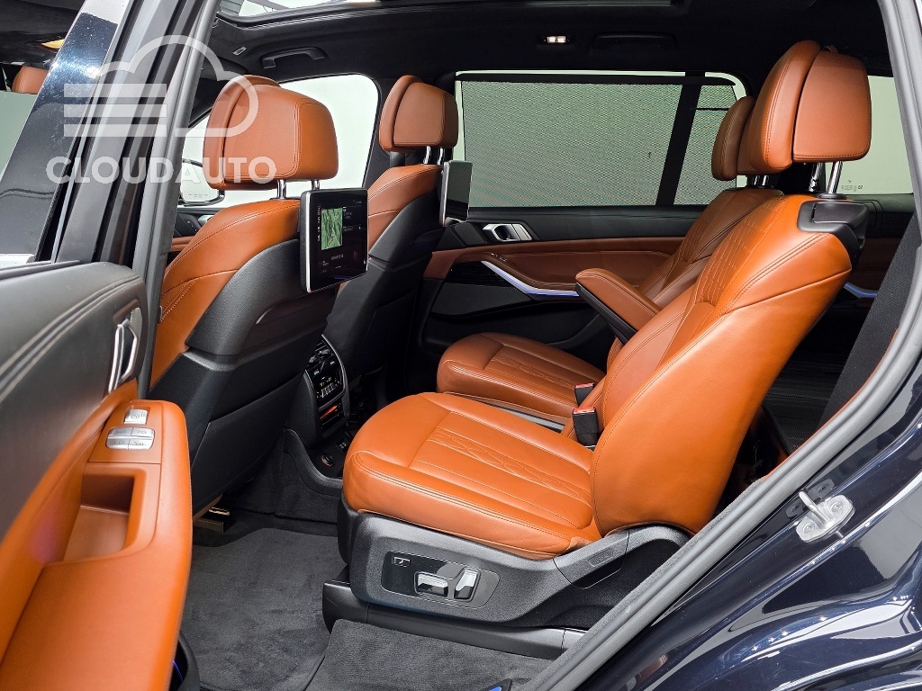 2021 BMW X7 xDrive 40d M Sports 6 - Image 12