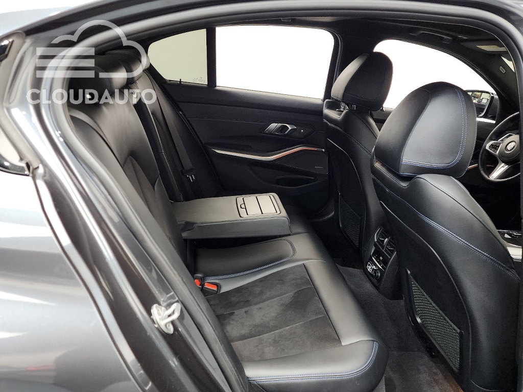 2020 BMW 3 Series 320i M Sports - Image 12