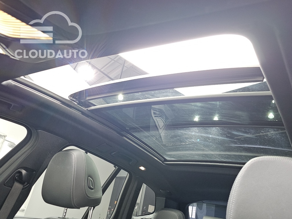 2021 BMW X3 xDrive 20i M Sports - Image 19