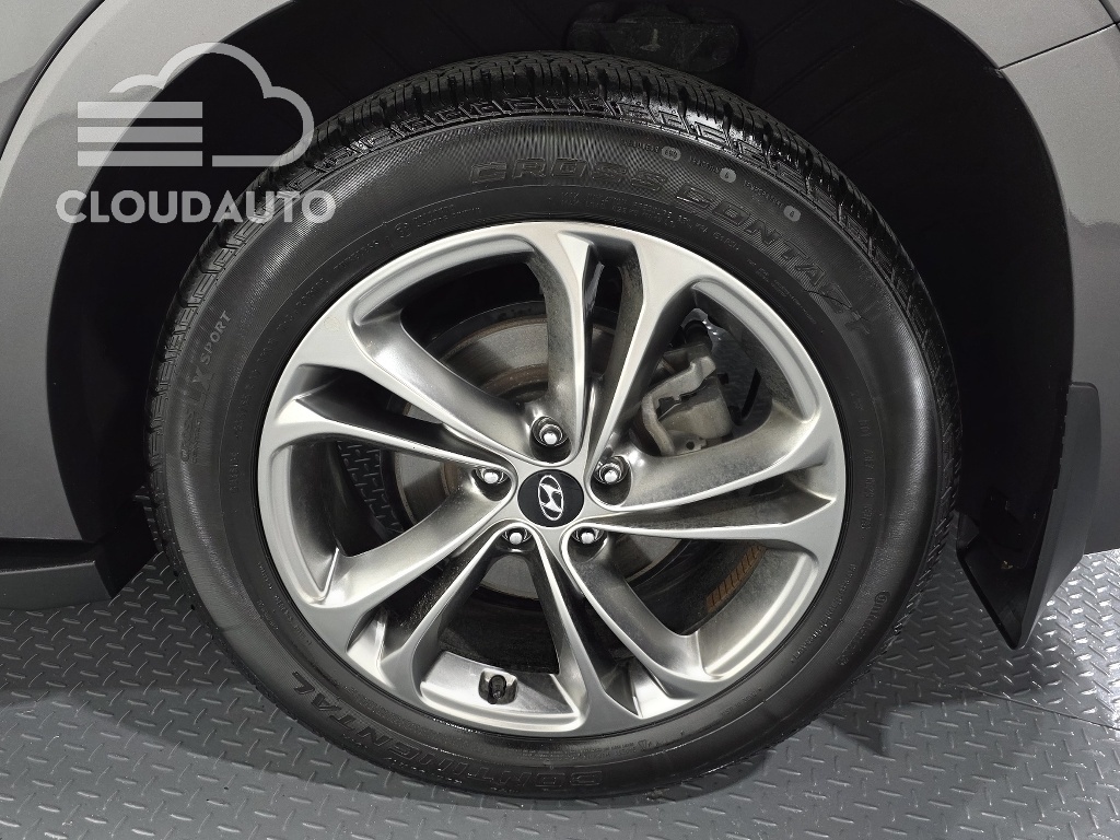 2020 Hyundai Santa Fe Gasoline 2.0T 2WD - Image 19