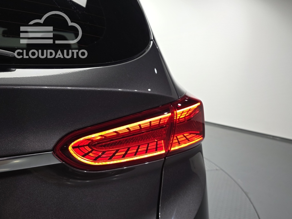 2020 Hyundai Santa Fe Gasoline 2.0T 2WD - Image 21