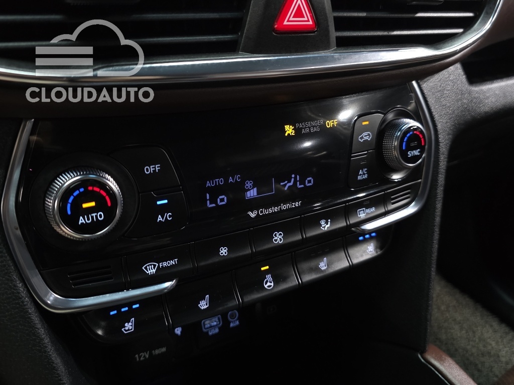2020 Hyundai Santa Fe Gasoline 2.0T 2WD - Image 29