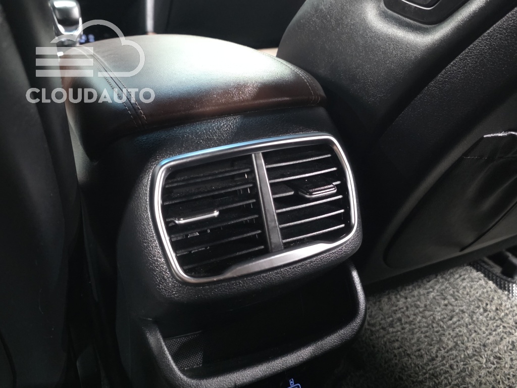 2020 Hyundai Santa Fe Gasoline 2.0T 2WD - Image 32