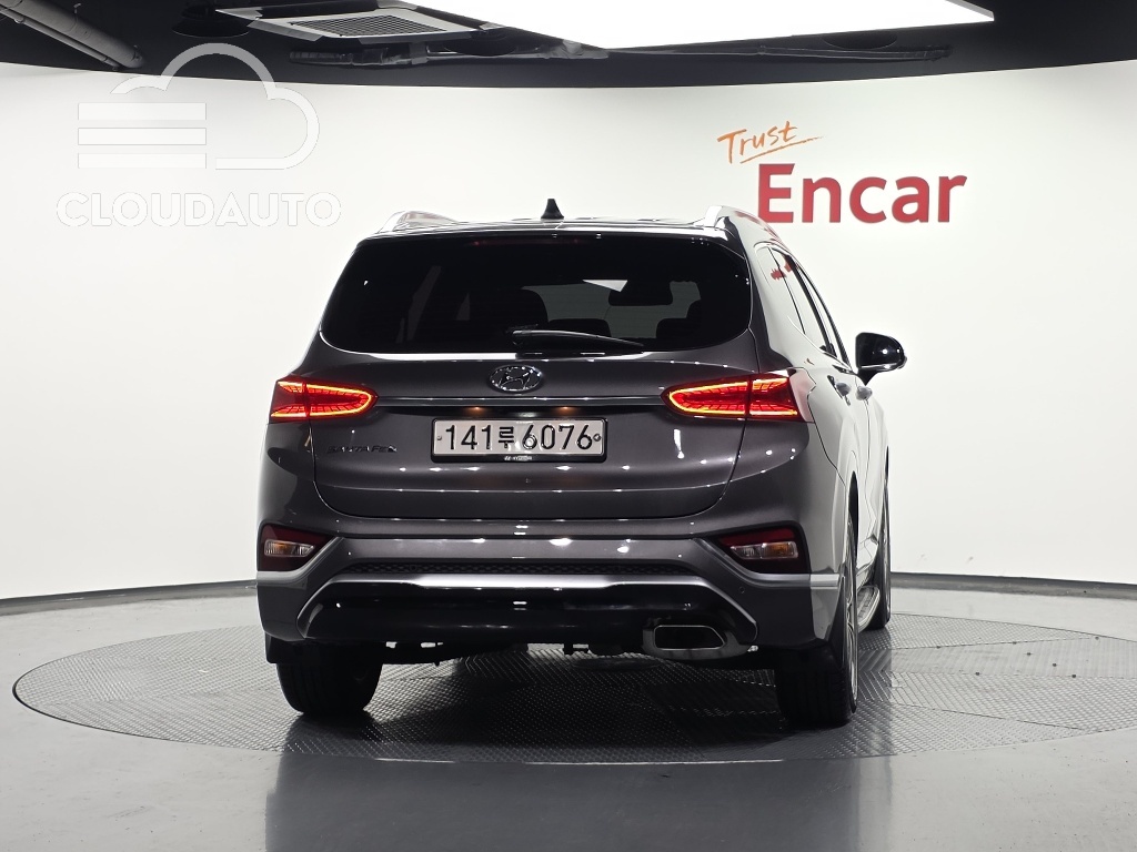 2020 Hyundai Santa Fe Gasoline 2.0T 2WD - Image 4