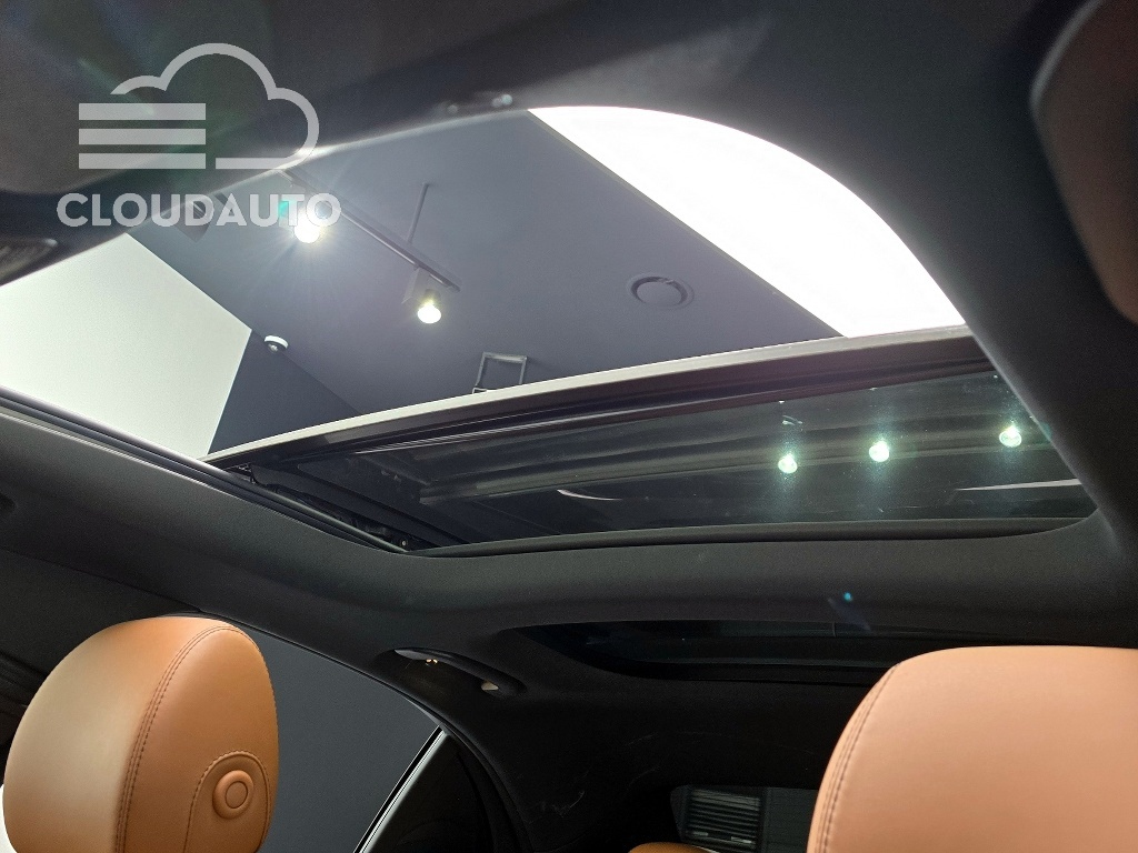 2021 Mercedes-Benz E-Class E350 4MATIC AMG Line - Image 18