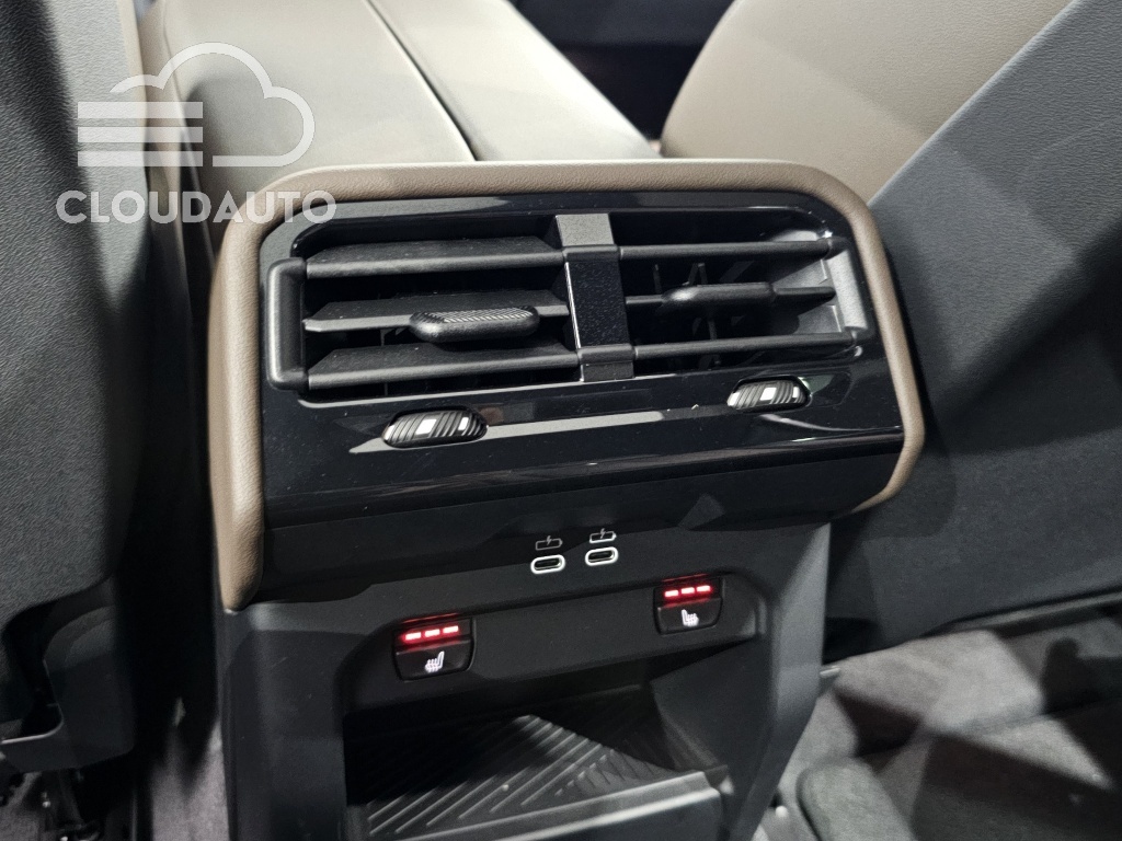 2024 BMW 5 Series 520i M Sports - Image 30
