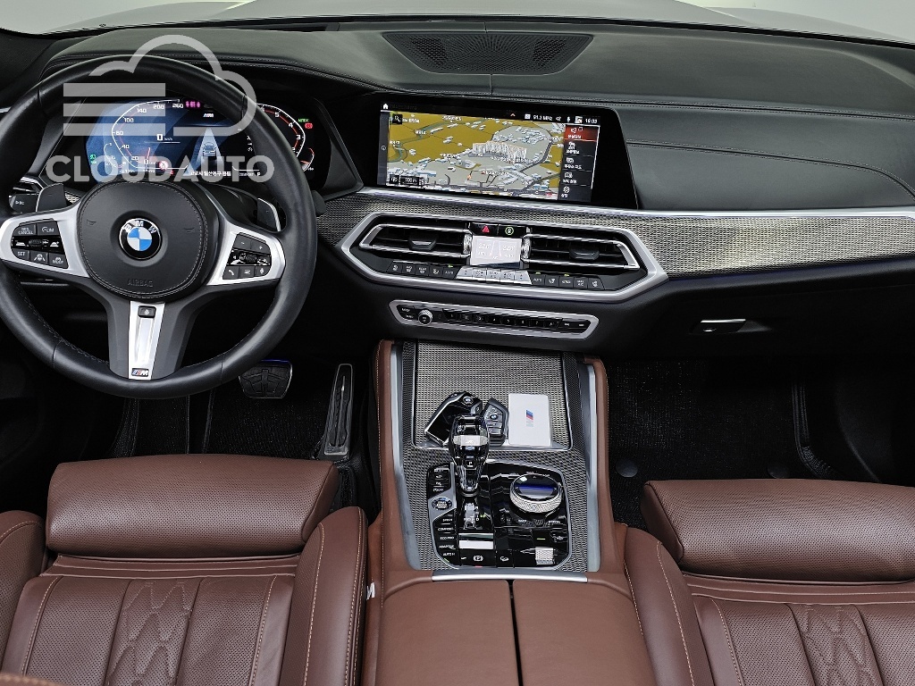 2023 BMW X6 xDrive40i M Sports - Image 7