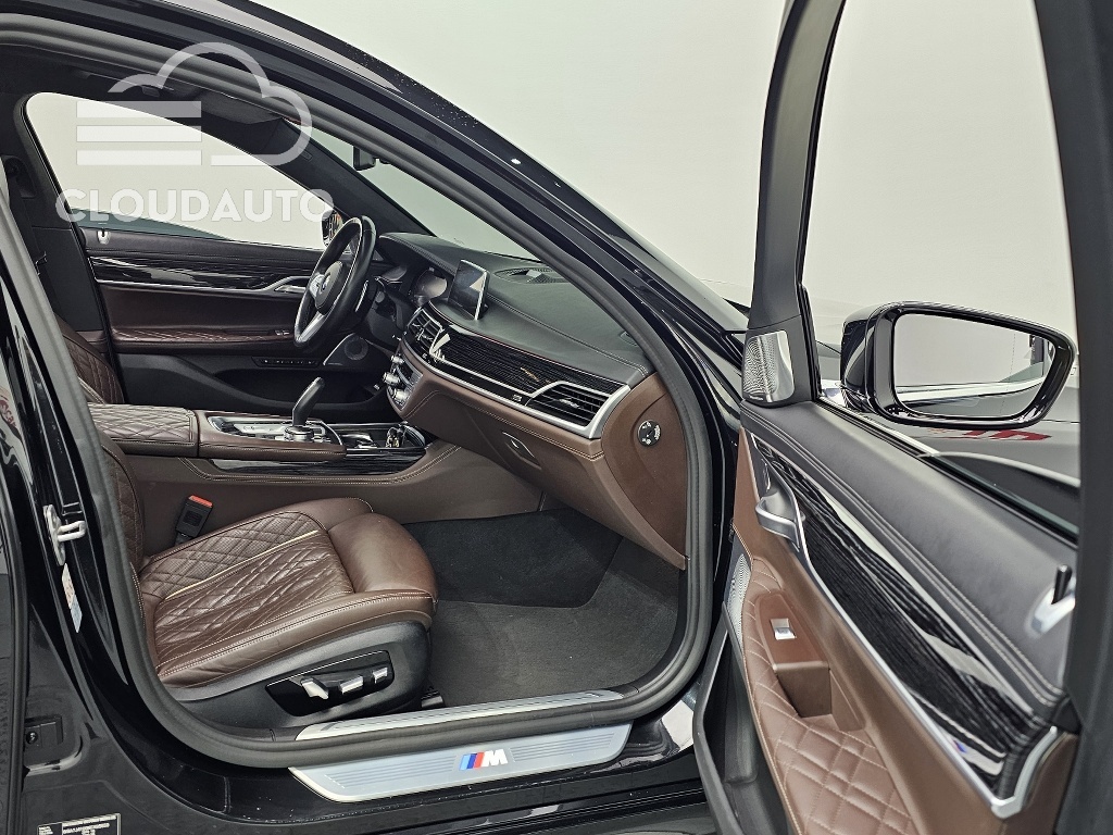 2022 BMW 7 Series 730Ld xDrive M Sports - Image 10