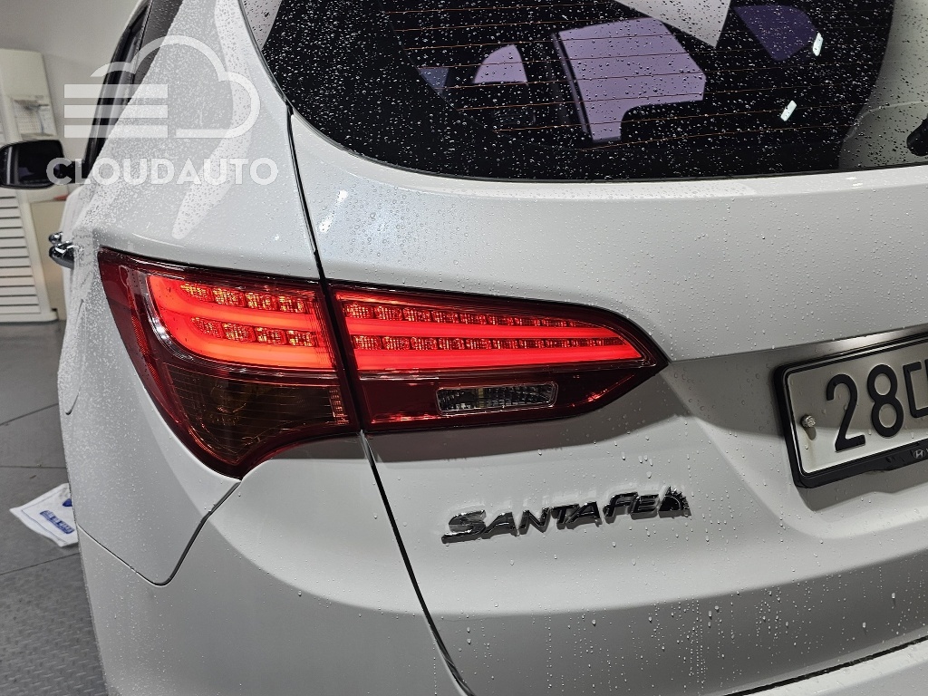 2015 Hyundai Santa Fe Diesel 2.0 2WD Premium - Image 23