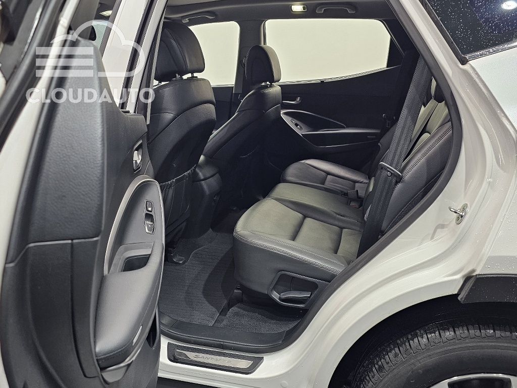 2015 Hyundai Santa Fe Diesel 2.0 2WD Premium - Image 26