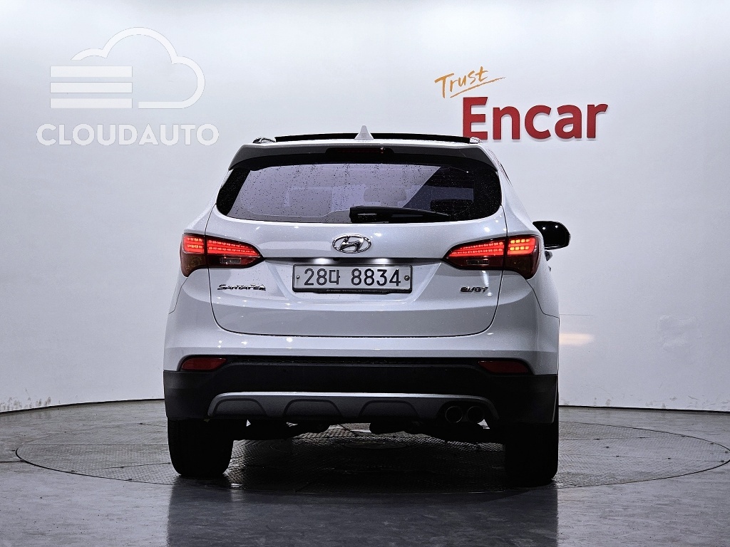 2015 Hyundai Santa Fe Diesel 2.0 2WD Premium - Image 4