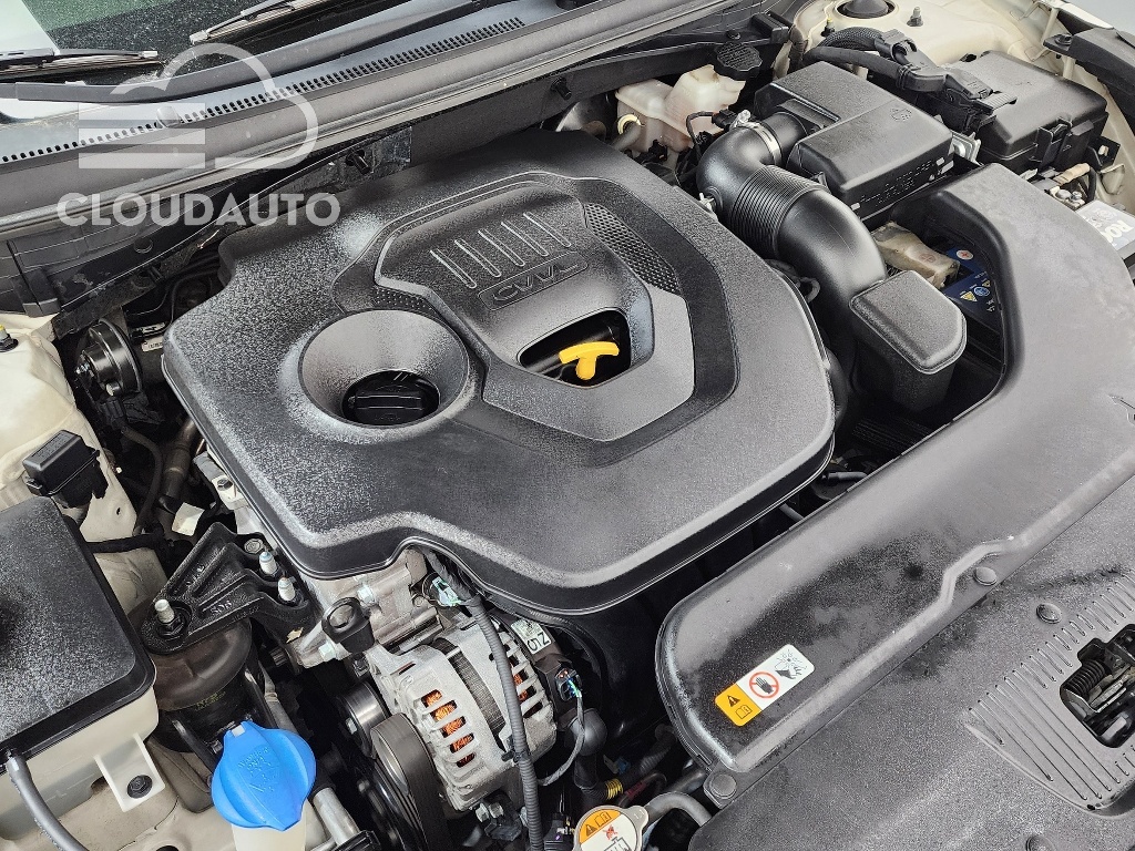 2017 Hyundai Sonata 2.0 Plus - Image 6