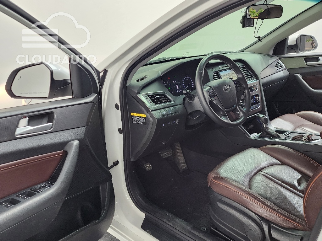 2017 Hyundai Sonata 2.0 Plus - Image 10