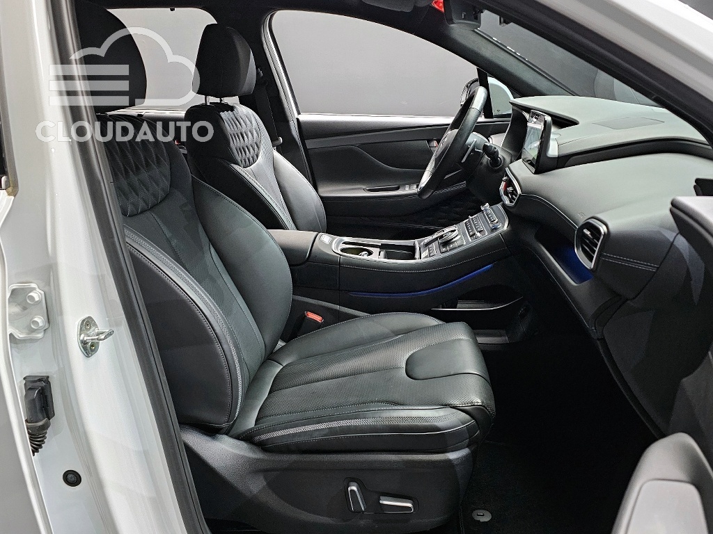 2021 Hyundai Santa Fe Gasoline 2.5T 2WD - Image 11
