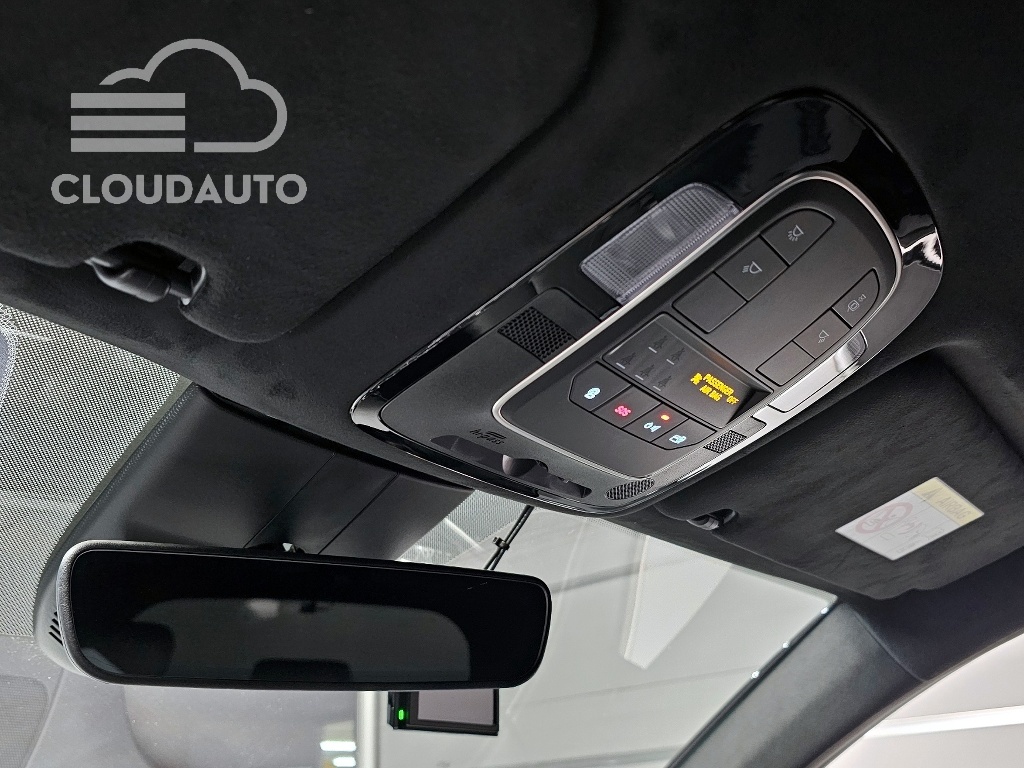 2021 Hyundai Santa Fe Gasoline 2.5T 2WD - Image 17