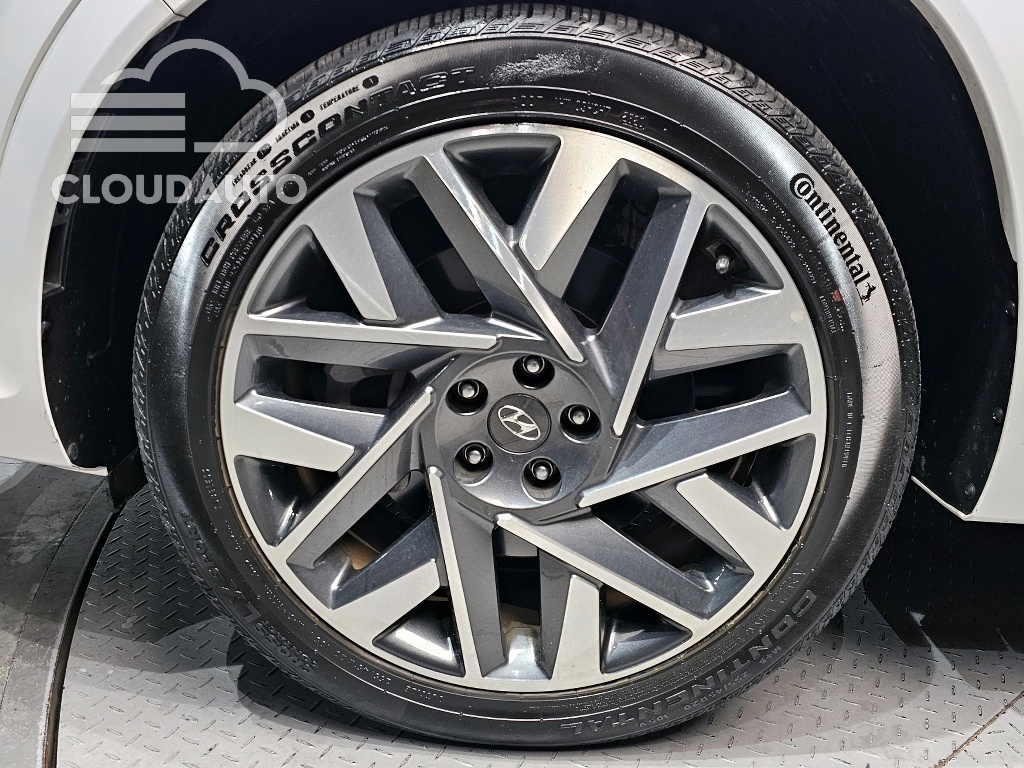 2021 Hyundai Santa Fe Gasoline 2.5T 2WD - Image 5