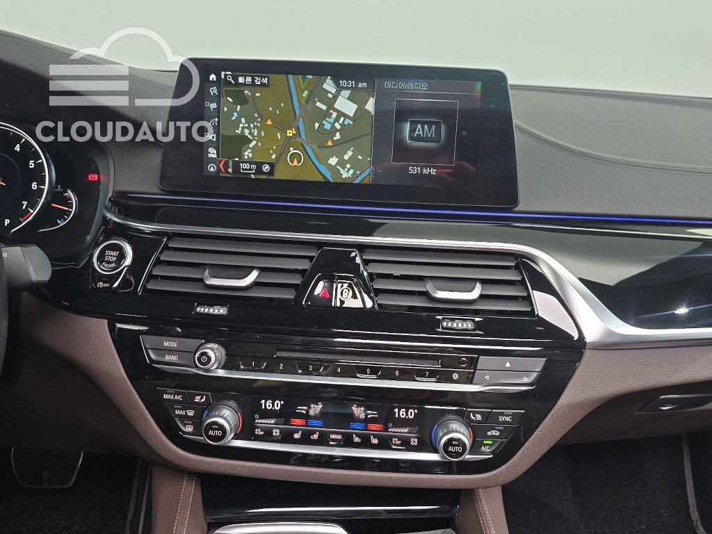 2018 BMW 5 Series 530i xDrive M Sports Plus - Image 13