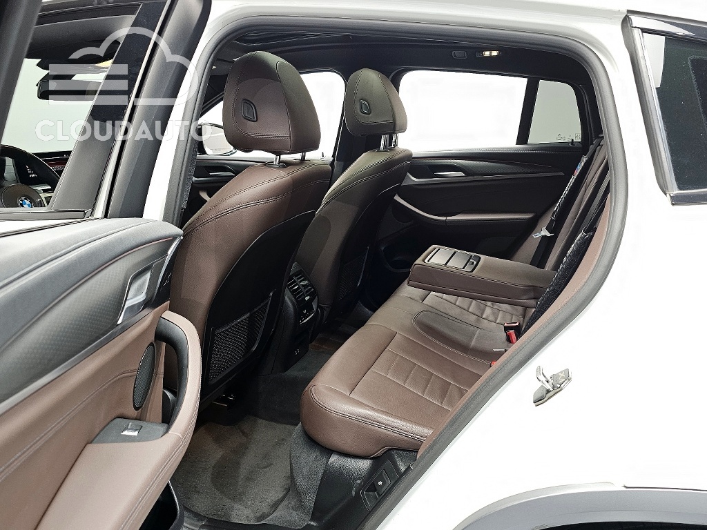 2021 BMW X4 xDrive20i M Sports X - Image 11