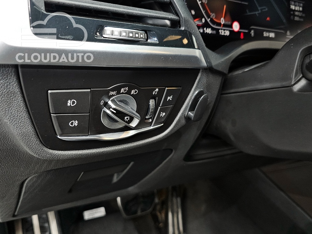 2021 BMW X4 xDrive20i M Sports X - Image 14
