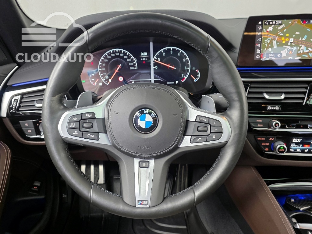 2019 BMW 5 Series 530i M Sports Plus - Image 13