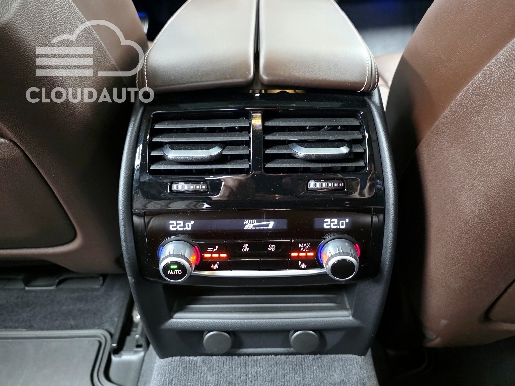 2019 BMW 5 Series 530i M Sports Plus - Image 18
