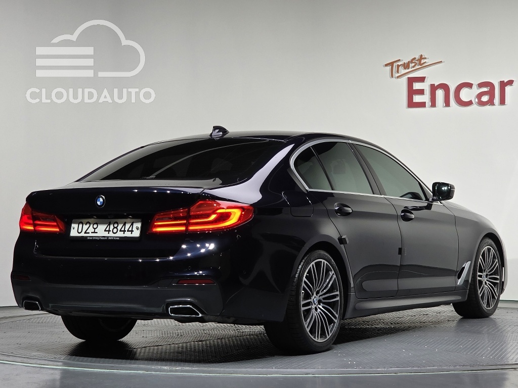 2019 BMW 5 Series 530i M Sports Plus - Image 2