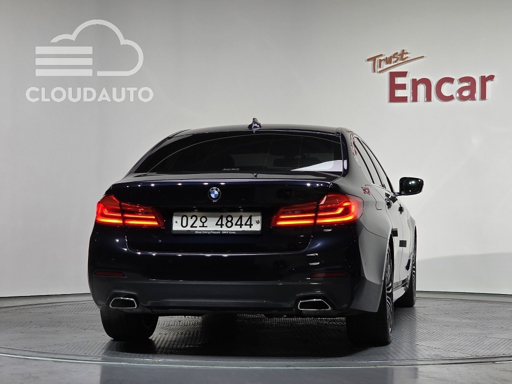 2019 BMW 5 Series 530i M Sports Plus - Image 4