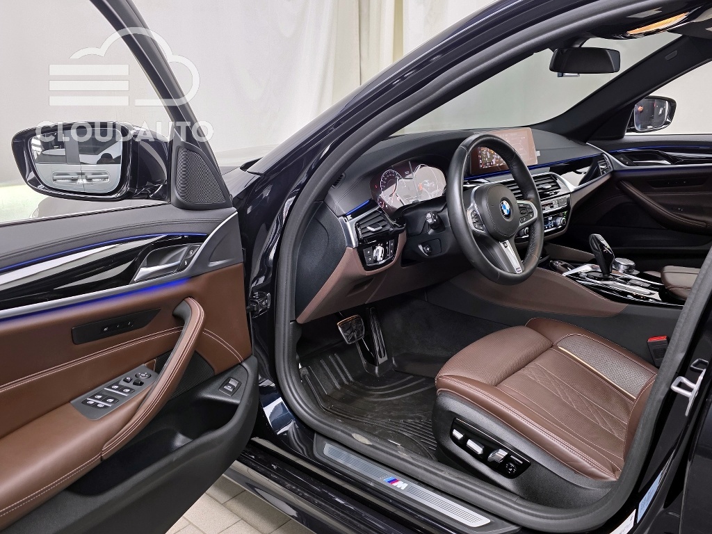 2019 BMW 5 Series 530i M Sports Plus - Image 10