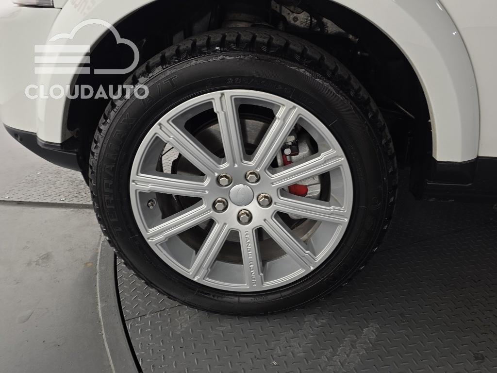 2016 Land Rover Discovery 3.0 SDV6 HSE - Image 5