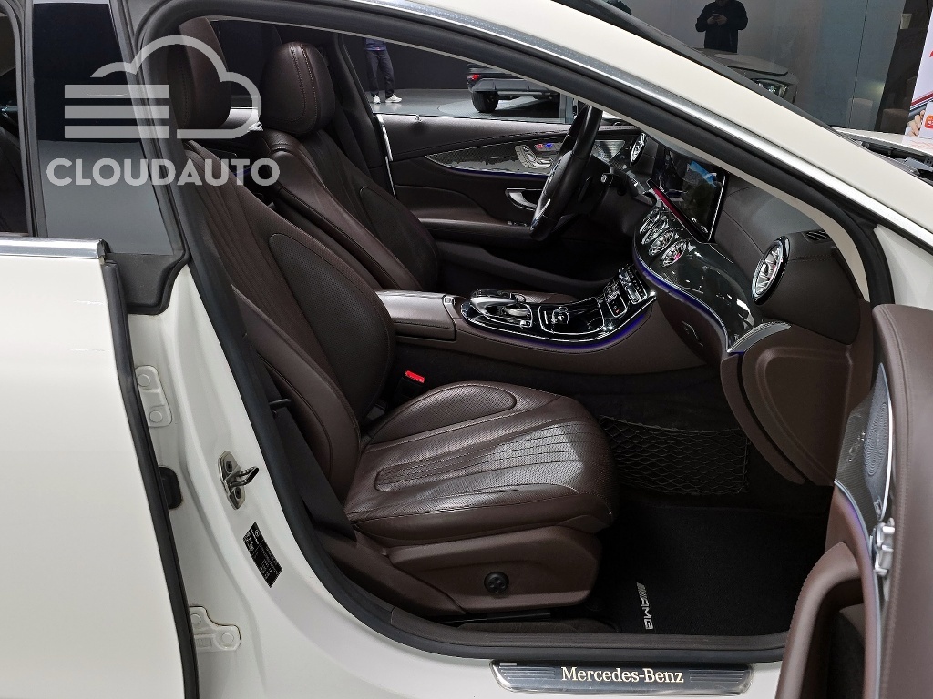 2019 Mercedes-Benz CLS CLS400d 4MATIC AMG Line - Image 11