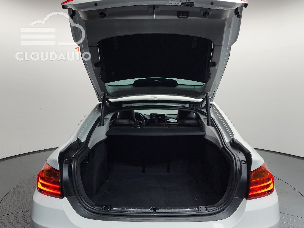 2015 BMW 4 Series 420d xDrive Sports Coupe - Image 18