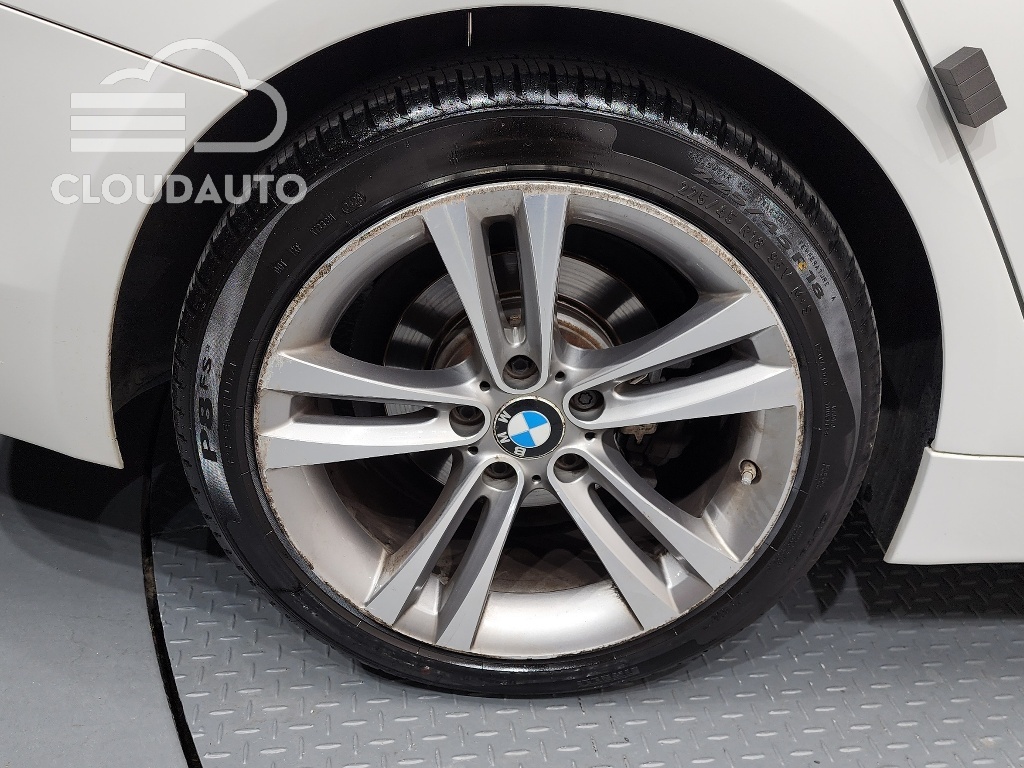 2015 BMW 4 Series 420d xDrive Sports Coupe - Image 5
