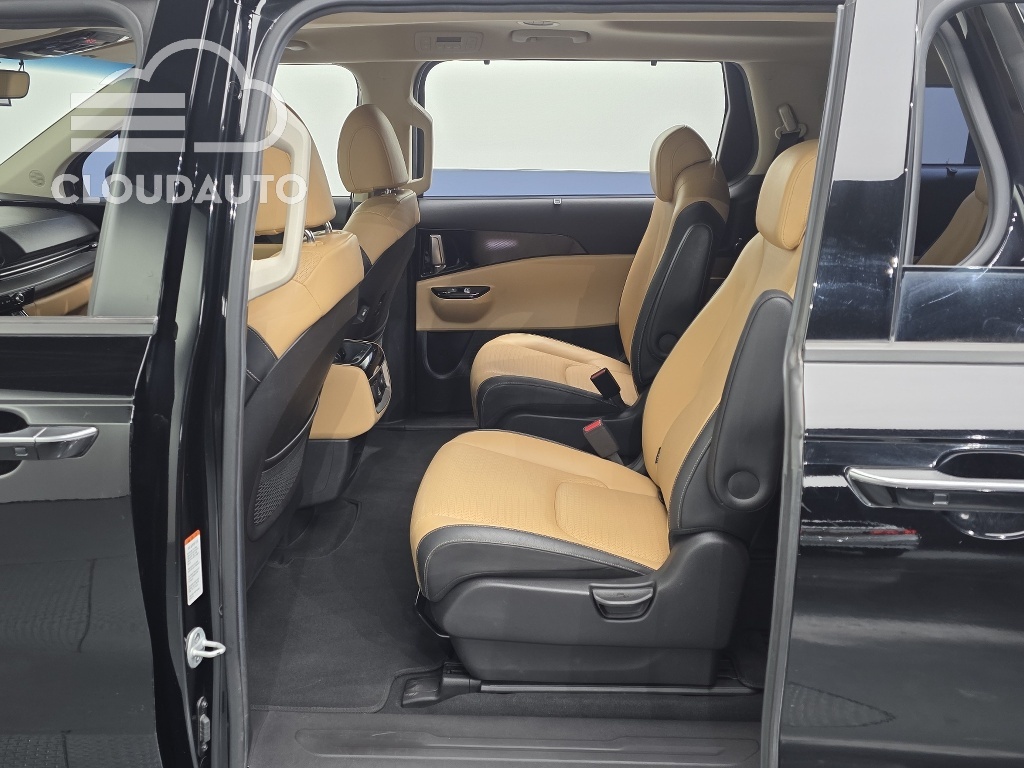 2021 Kia Carnival 9 Signature - Image 11
