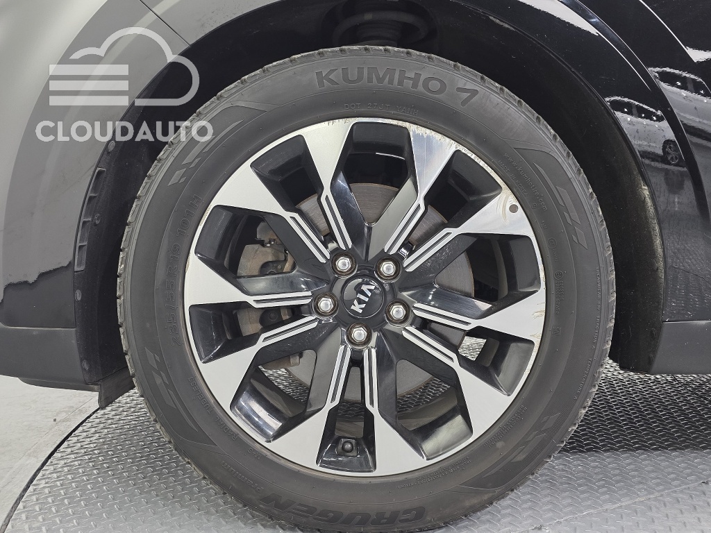 2021 Kia Carnival 9 Signature - Image 5