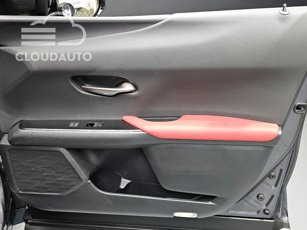 2024 Lexus UX250h 2.0 F-Sport 2WD - Image 24