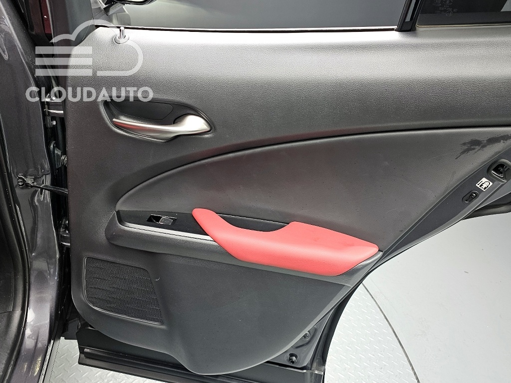 2024 Lexus UX250h 2.0 F-Sport 2WD - Image 25