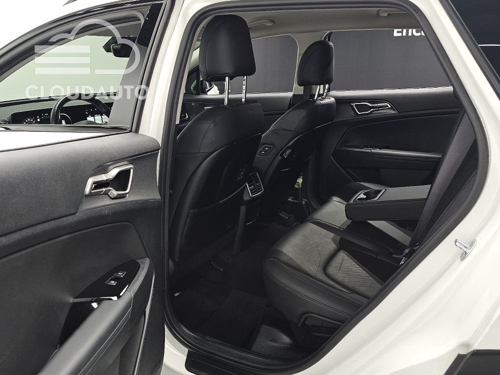 2022 Kia Sportage Gasoline 1.6 Turbo 2WD - Image 12