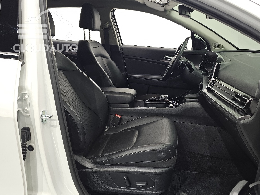 2022 Kia Sportage Gasoline 1.6 Turbo 2WD - Image 10