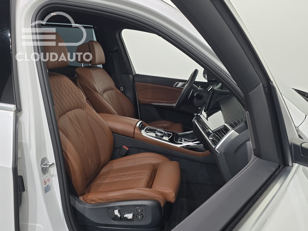 2024 BMW X7 xDrive 40i M Sports 6 - Image 12