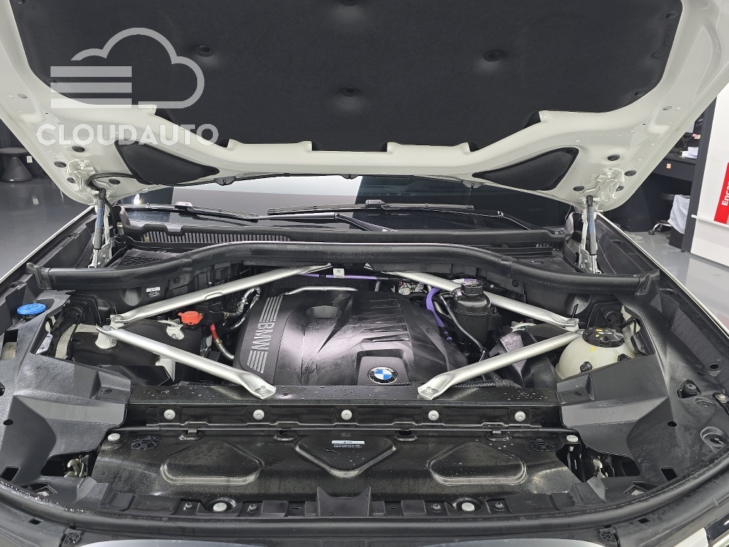 2024 BMW X7 xDrive 40i M Sports 6 - Image 6