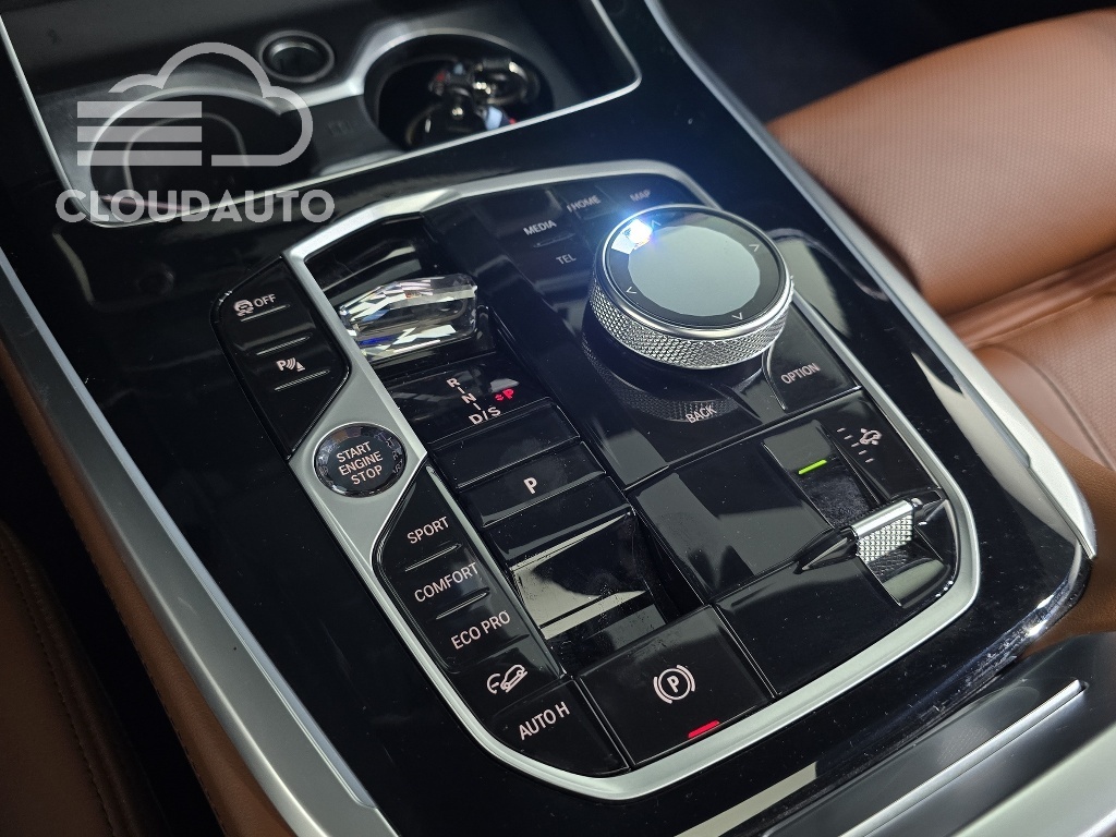 2024 BMW X7 xDrive 40i M Sports 6 - Image 9