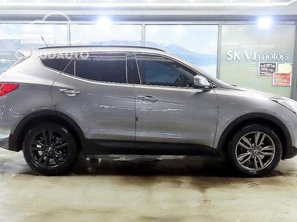 2013 Hyundai Santa Fe Diesel 2.0 4WD Exclusive - Image 3