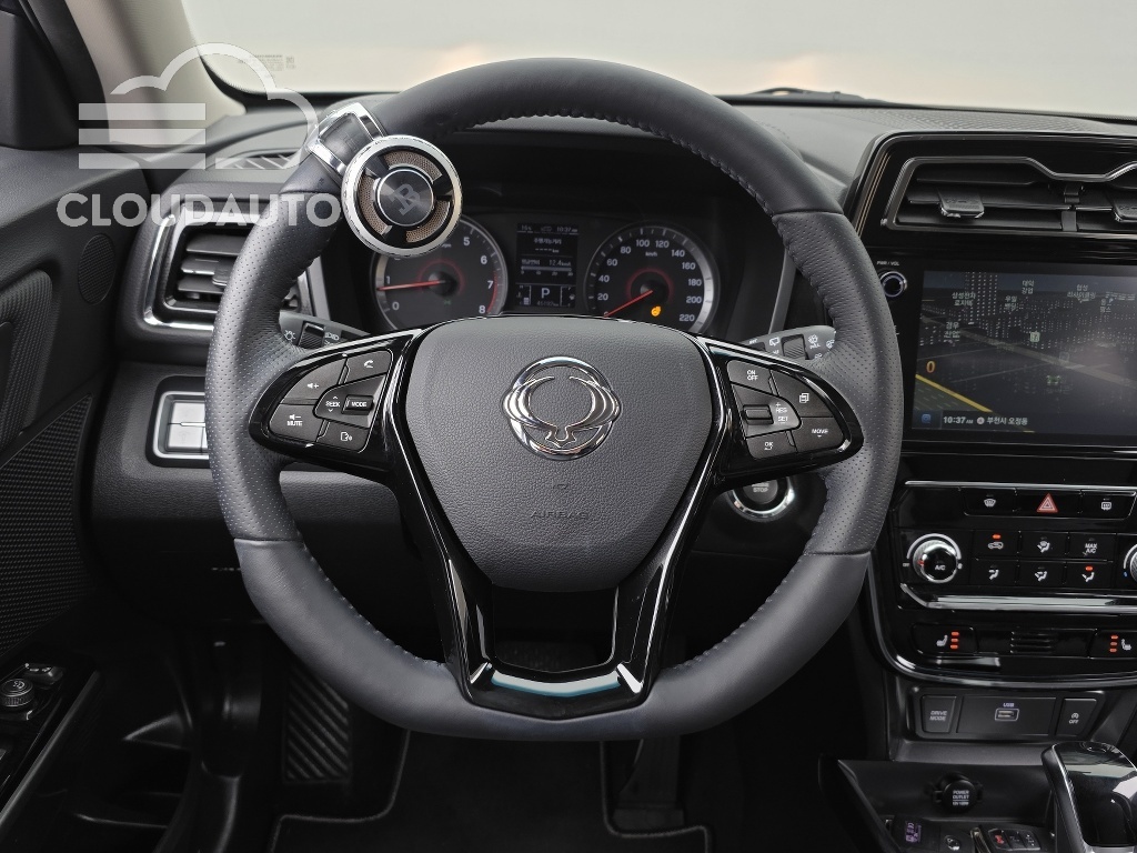 2021 SsangYong Tivoli Gasoline 1.5 2WD - Image 13